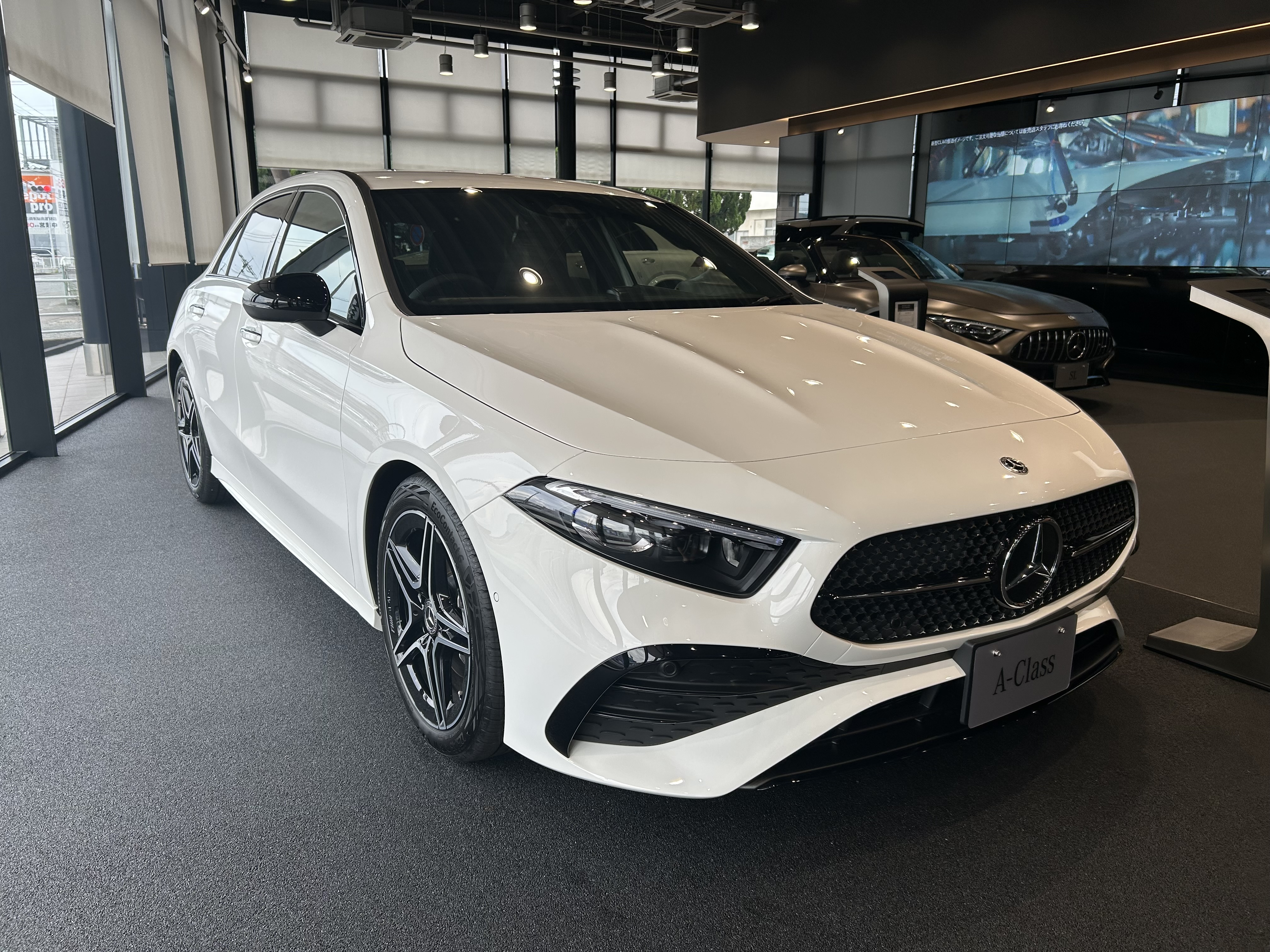 展示車・試乗車 | メルセデス・ベンツ博多板付 | 株式会社ヤナセ